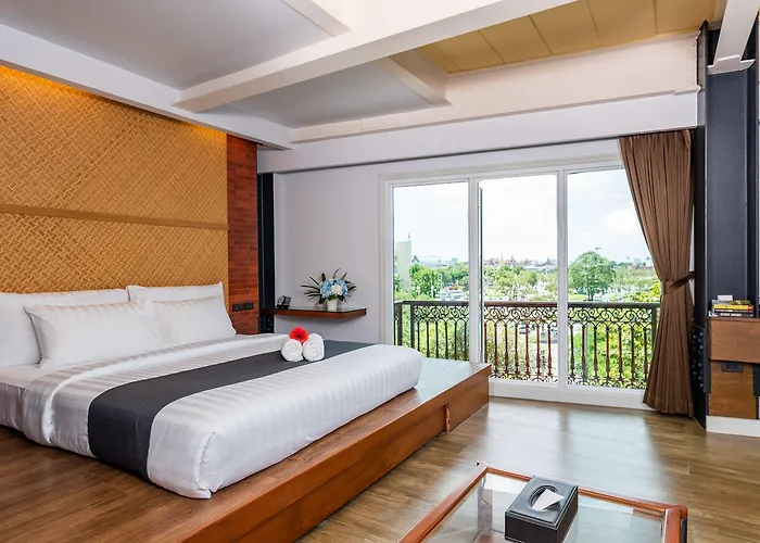 Dang Derm In The Park Khaosan Hotel 3*