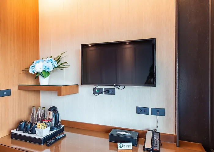 Dang Derm In The Park Khaosan Hotel 3*