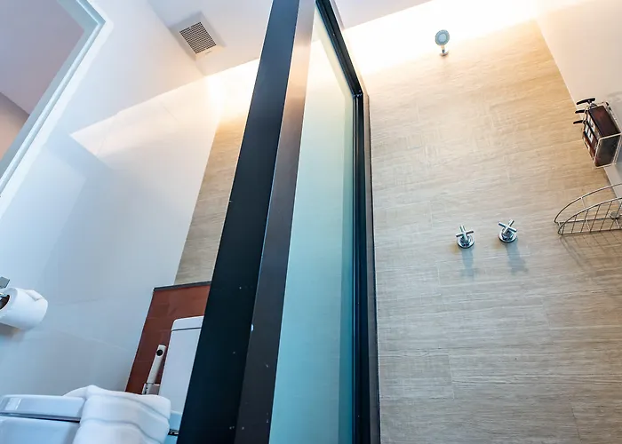 Dang Derm In The Park Khaosan Hotel 3*